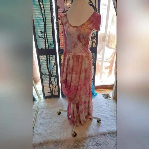 Rachael Roy Multi Layer Floral Floor length Dress. Tie Die Design Cut out back. - Picture 7 of 15